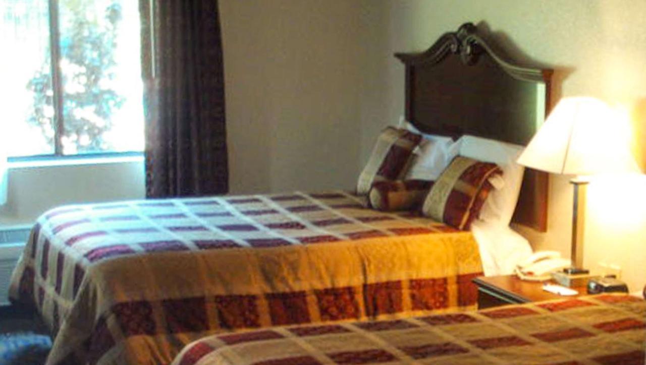 Western Motel Inn And Suites Hazelhurst Hazlehurst Esterno foto